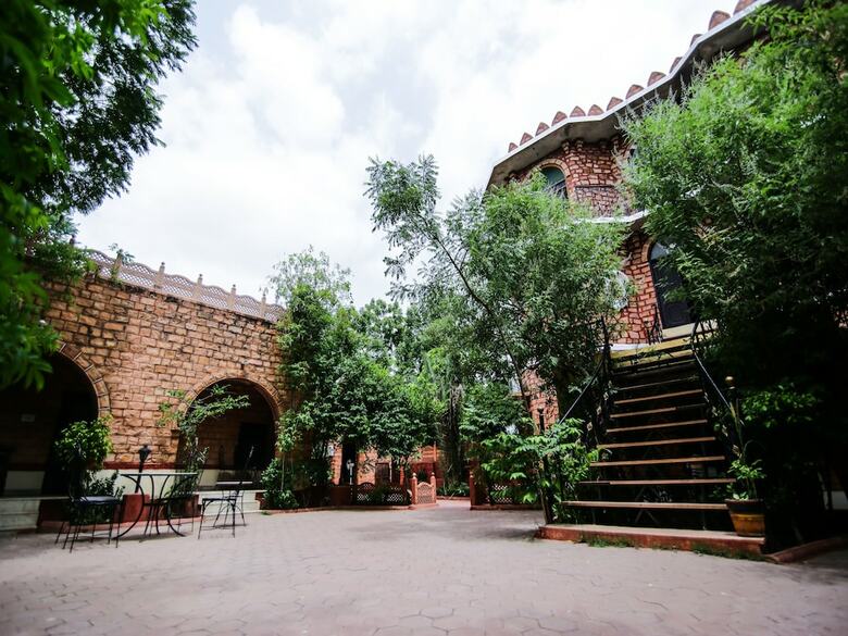 Hotel Oyo 16799 Shikargarh Palace Resorts