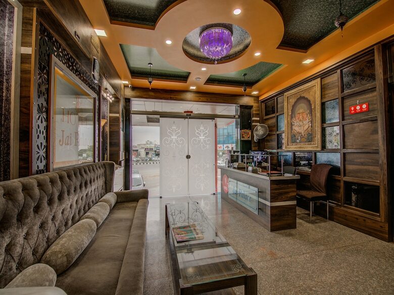 Oyo 16104 Hotel Jai Palace