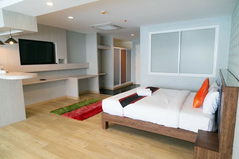 Hotel The Canal Ratchaburi