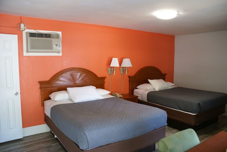 Whispering Pines Motel