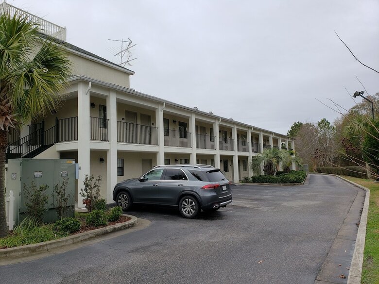 Motel Peach Tree Inn