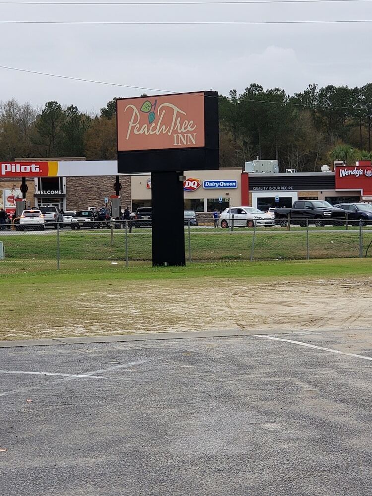 Motel Peach Tree Inn