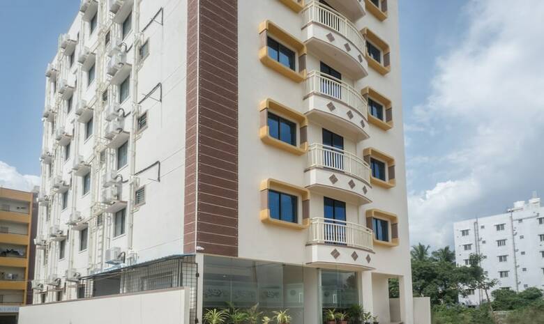 Hotel Treebo Raj Avenue