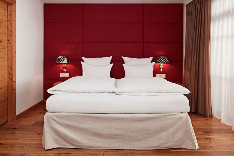 Grand Tirolia Hotel Kitzbuhel, Curio Collection By Hilton