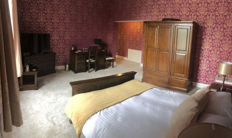 Oswald House Hotel