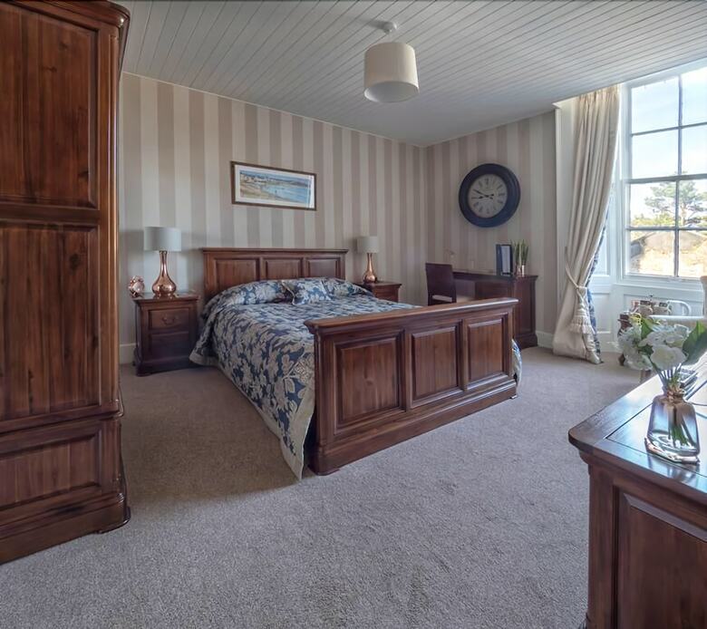 Oswald House Hotel