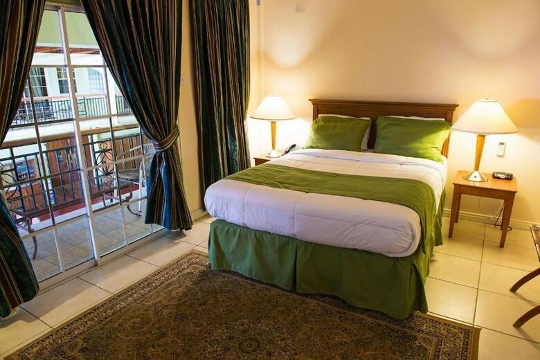 Grand Coastal Hotel