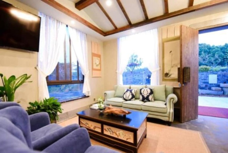 Hotel Anani Inn