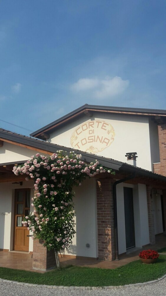 Bed & Breakfast Corte Di Tosina