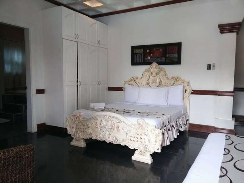 Hotel Villa Jhoana Resort