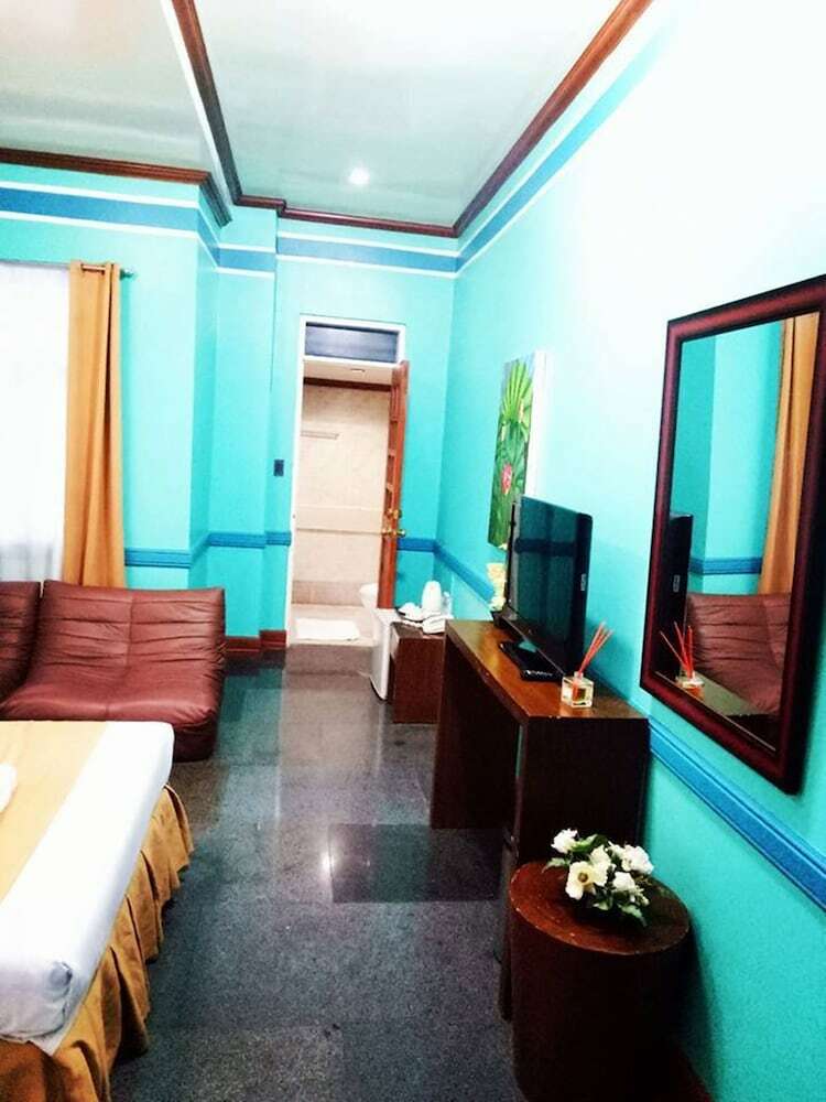 Hotel Villa Jhoana Resort