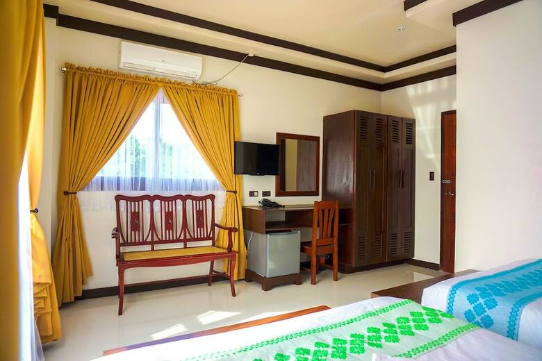 Hotel Veranda Suites And Restaurant