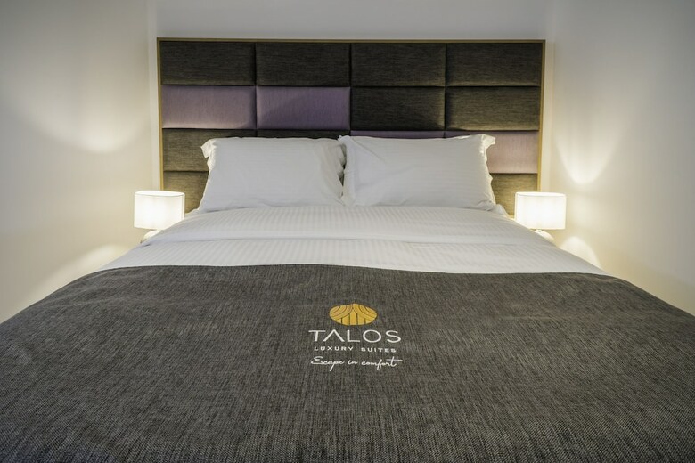Apartamentos Talos Luxury Suites
