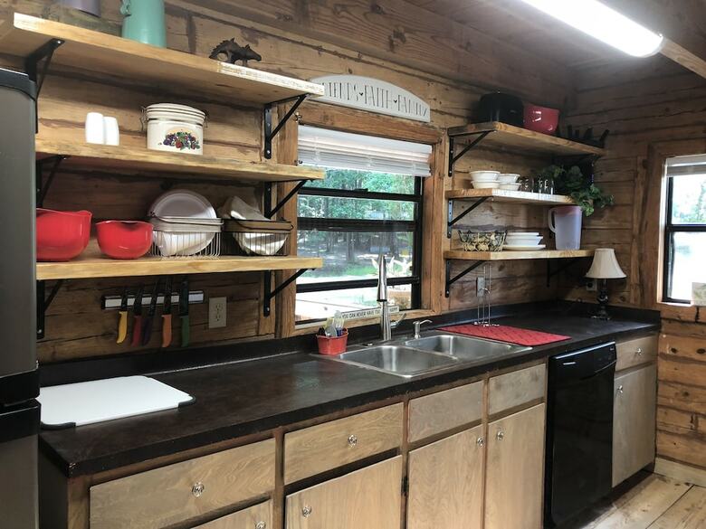 Cora's Cabins