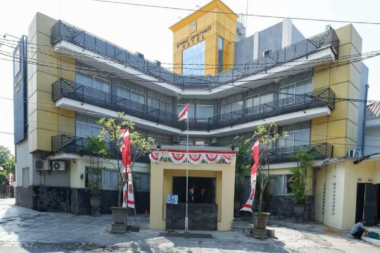 Hotel Reddoorz Plus @ Singosari Raya