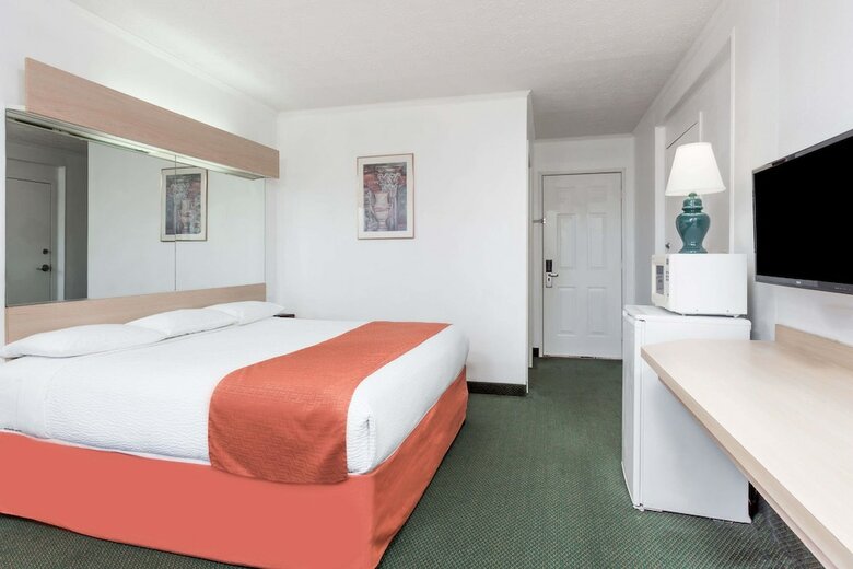 Hotel Microtel Inn By Wyndham Athens