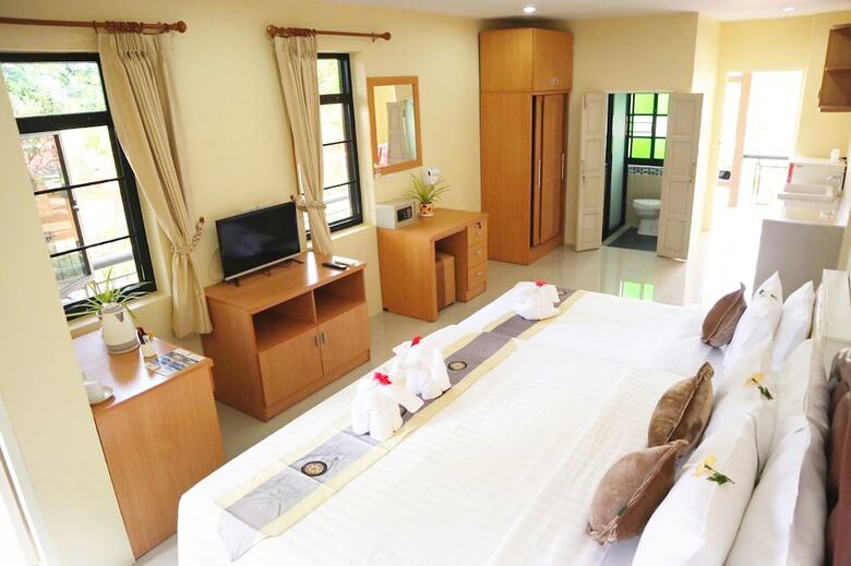 Hotel Chiangrai Lake Hill Resort