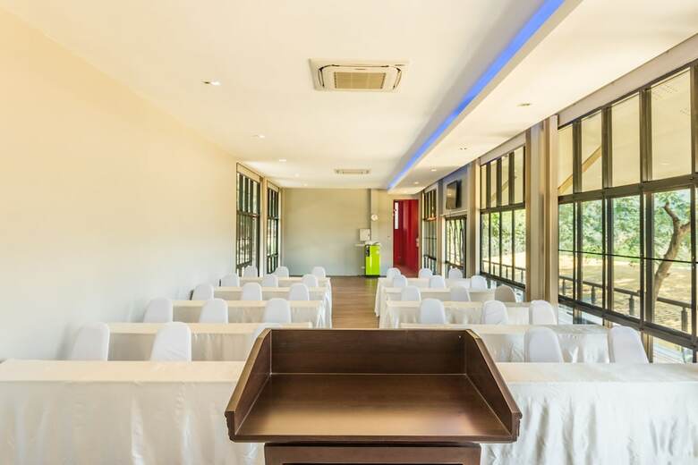 Hotel Chiangrai Lake Hill Resort