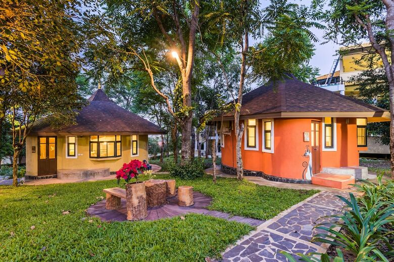Hotel Chiangrai Lake Hill Resort