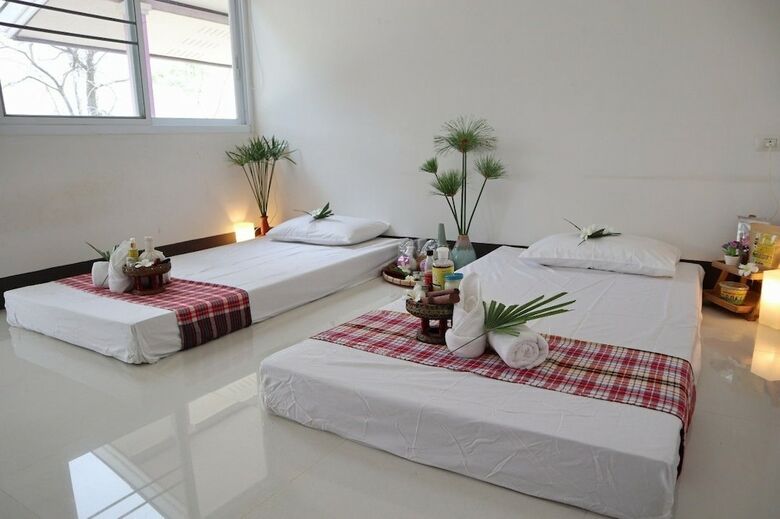 Hotel Chiangrai Lake Hill Resort