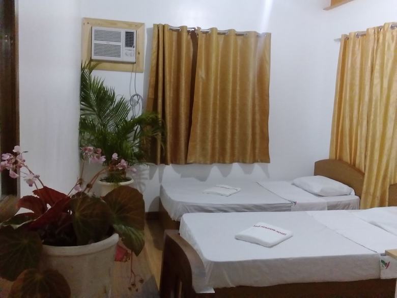 Hotel Ai's Beach Resort & Restaurant