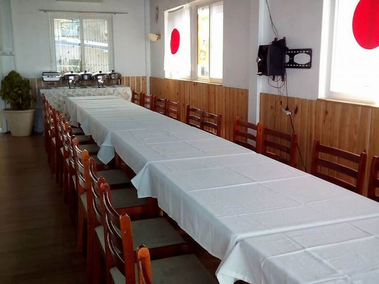 Hotel Ai's Beach Resort & Restaurant