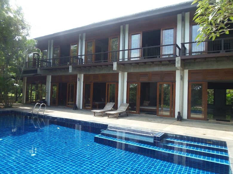 Sattahip Pool Villa