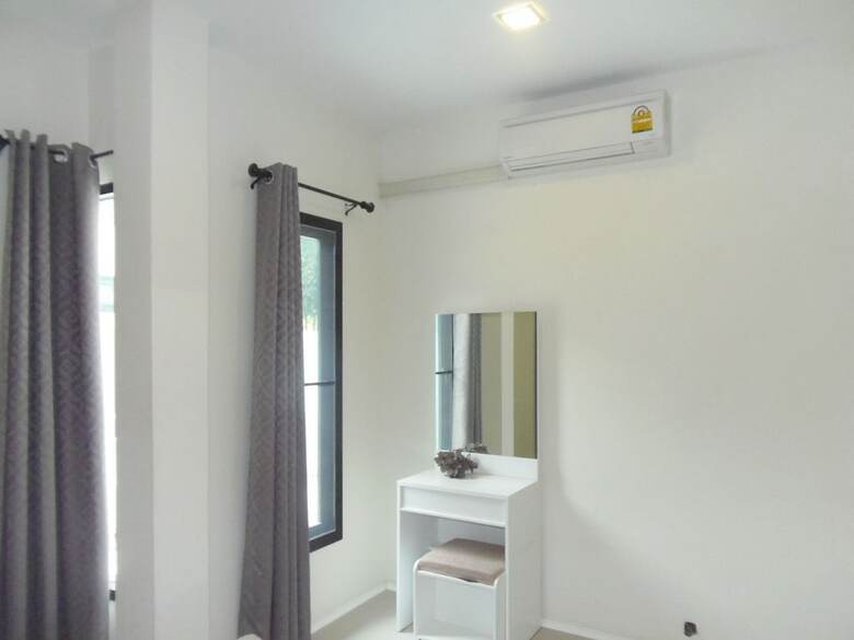 Sattahip Pool Villa