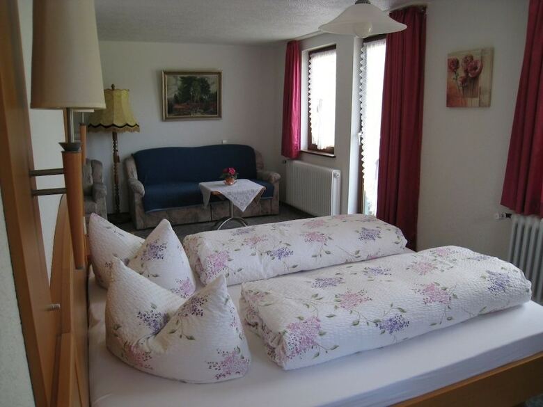Gasthaus Pension Donish�usle