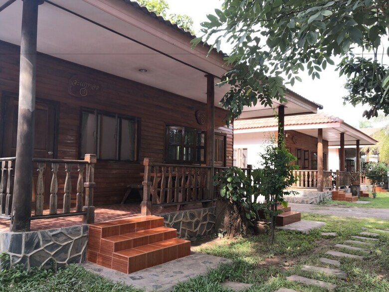 Hotel Sakaetong Resort