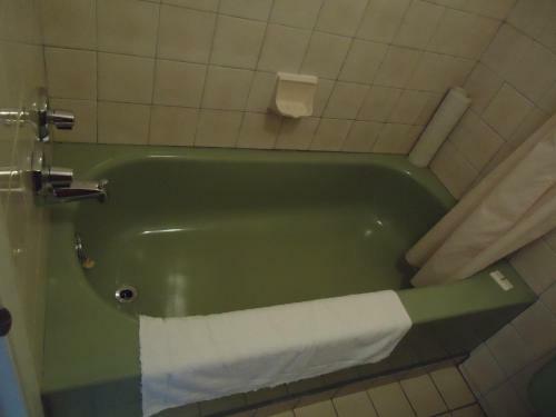 H�tel-motel Le Pharillon Inc