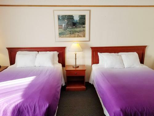 Posada Moosomin Country Squire Inn