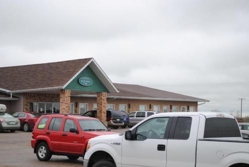Posada Moosomin Country Squire Inn