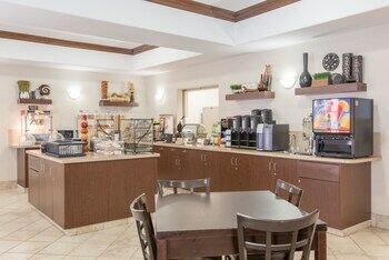 Motel Ramada Lac La Biche