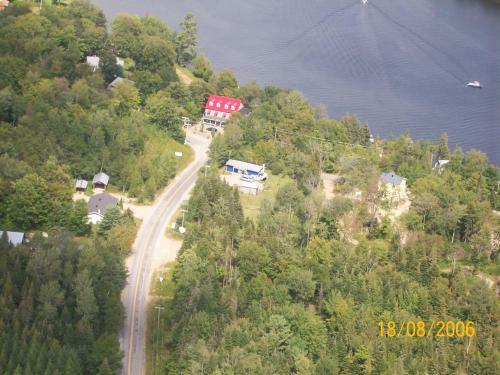 Posada Manoir Du Lac Sept-�les