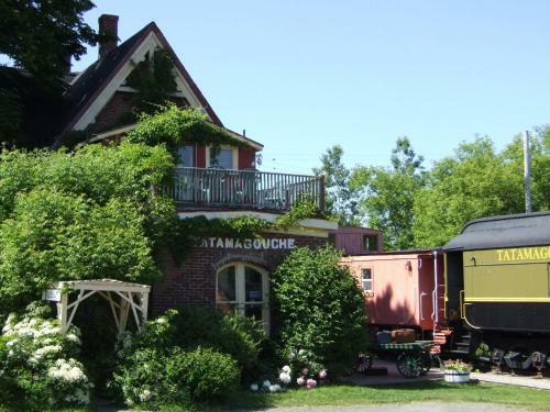 Posada Train Station Inn