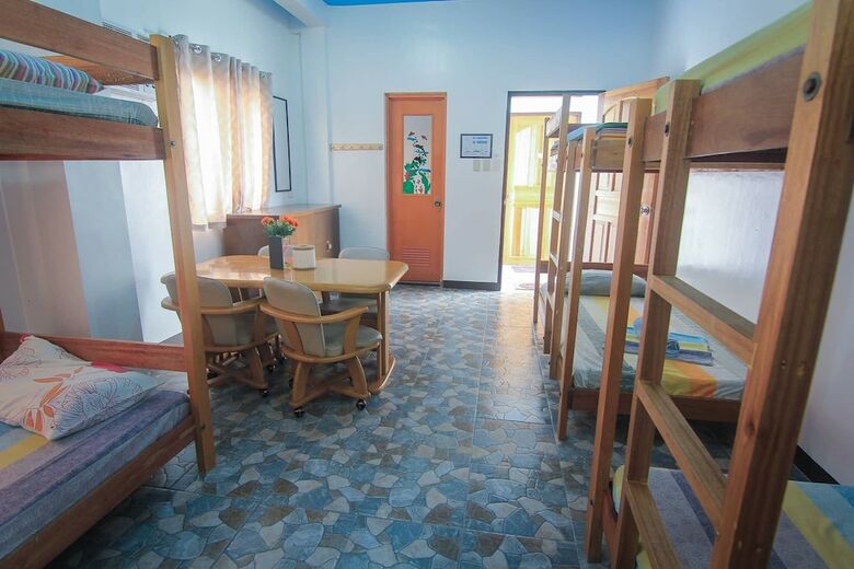 Hotel 247 Balikbayan Fun Resort