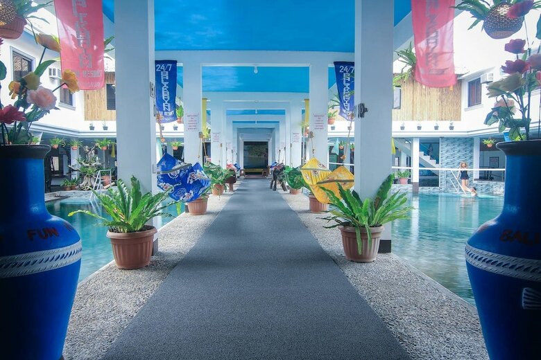Hotel 247 Balikbayan Fun Resort