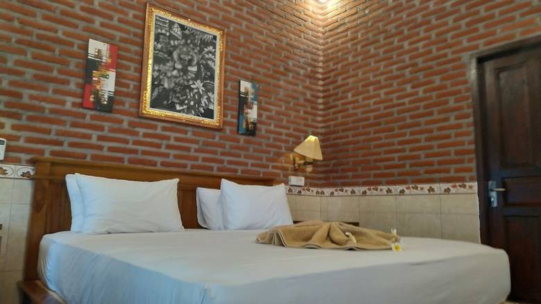 Bed & Breakfast Eliska Sari Bungalows