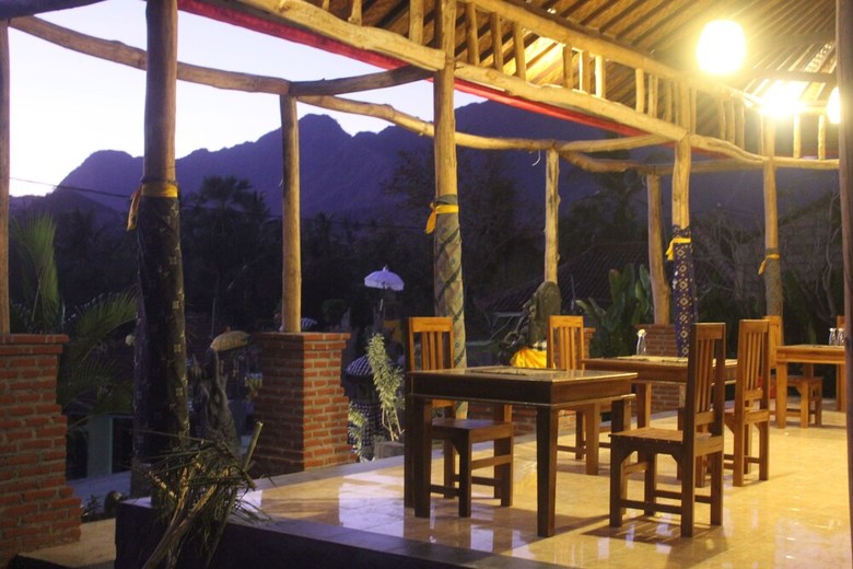 Bed & Breakfast Eliska Sari Bungalows