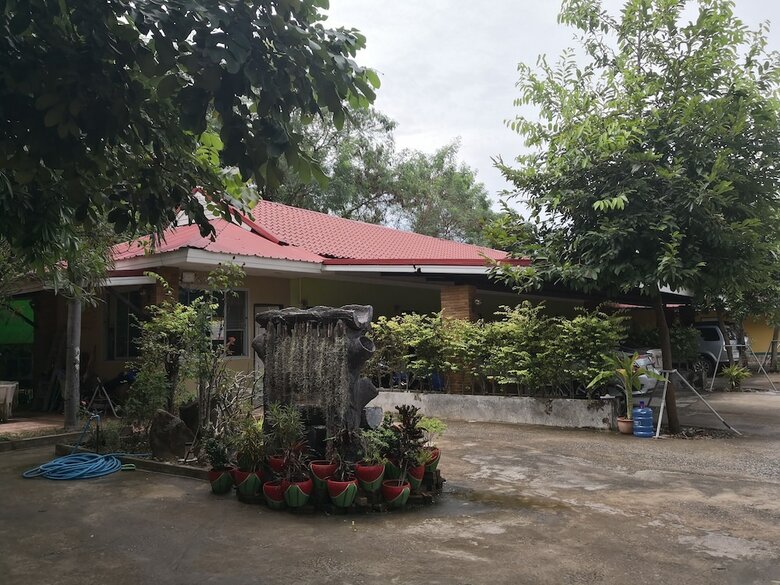 Hotel Khan Kluay Resort