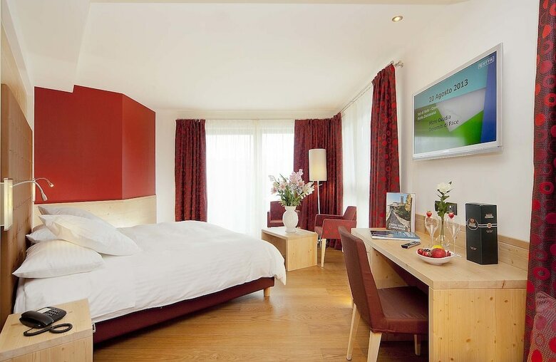 Viridis Hotel