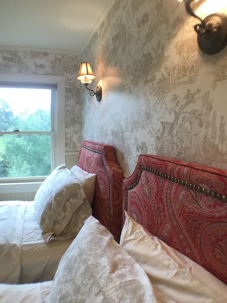 Bed & Breakfast Letchworth Farm
