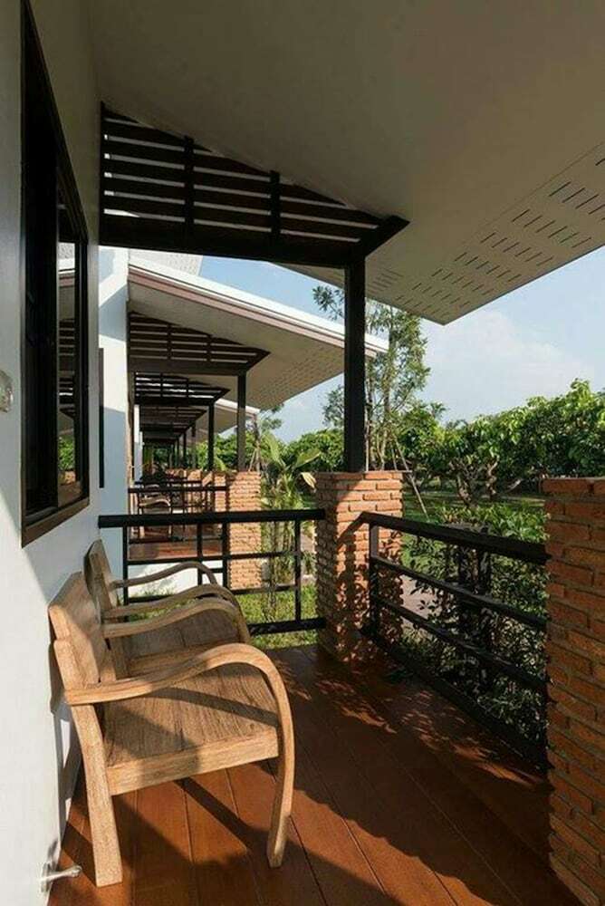 Hotel Baansuan Tisa Resort
