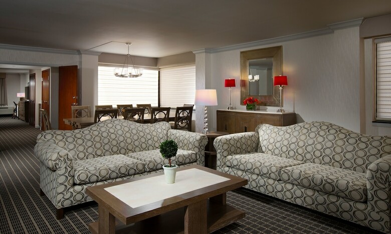 Hotel Hilton Chicago / Northbrook