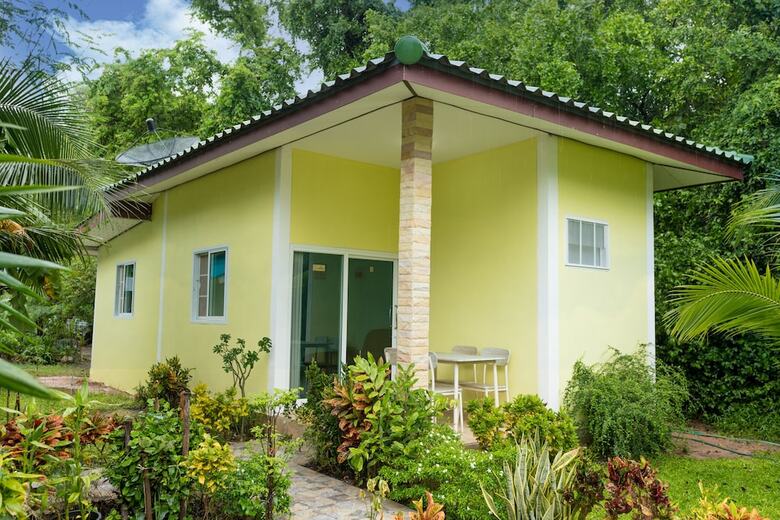 Hotel Lake Resort Korat