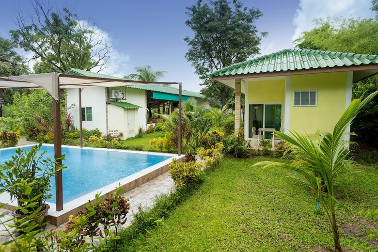 Hotel Lake Resort Korat