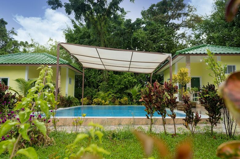 Hotel Lake Resort Korat