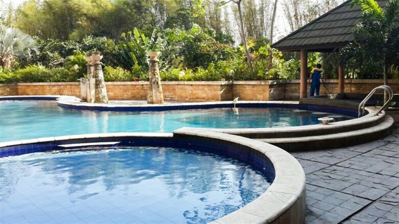 Spacious Riverside Pluit Apartment