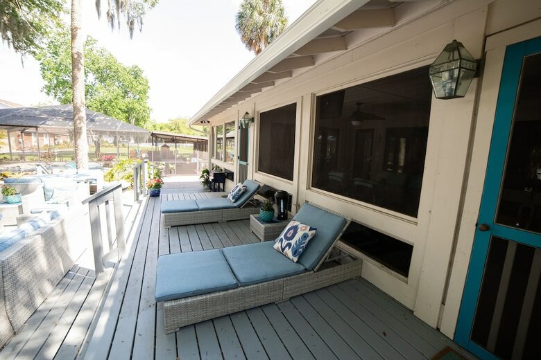 Bed & Breakfast Riverbend Retreat